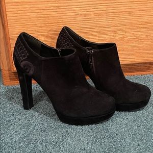 Gianni Bini Booties with accent